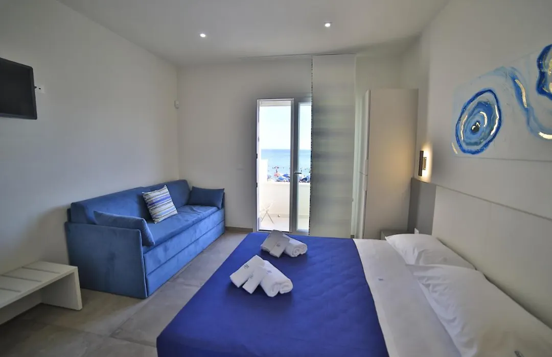 Baia Azzurra B&B-1