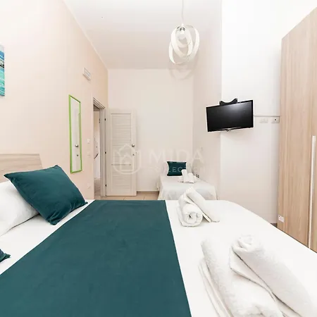 La Torre Apartments-2